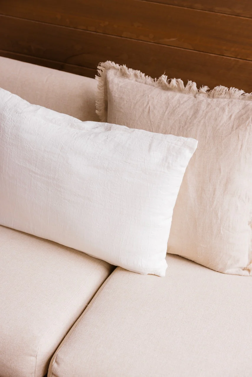 Everglow Linen Lumbar Pillow - Image 5