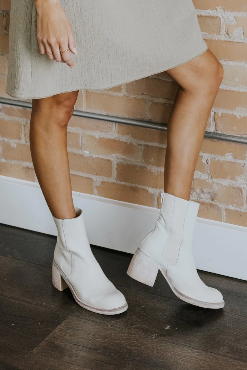 Free People Essential Chelsea Boots - Image 15