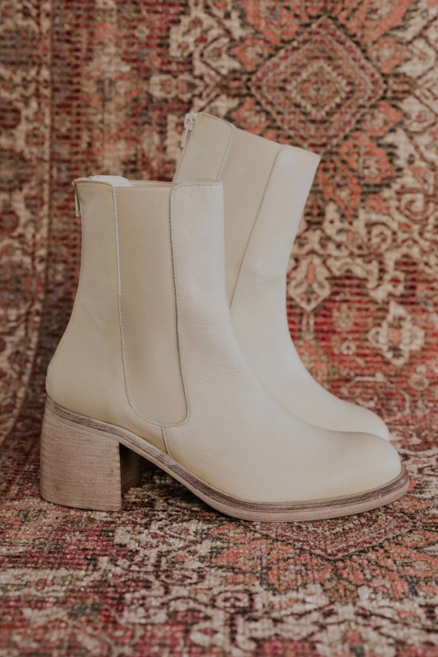 Free People Essential Chelsea Boots - Image 16