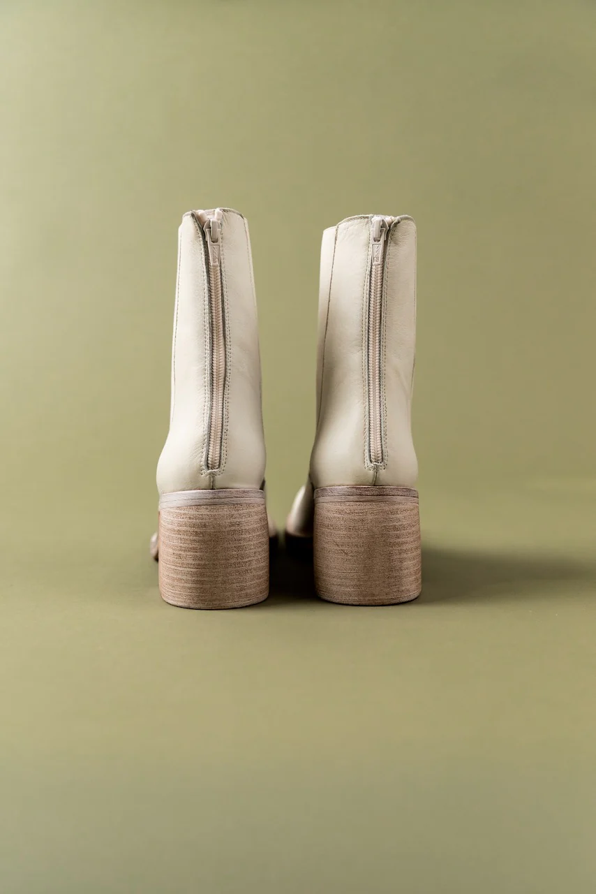 Free People Essential Chelsea Boots - Image 20