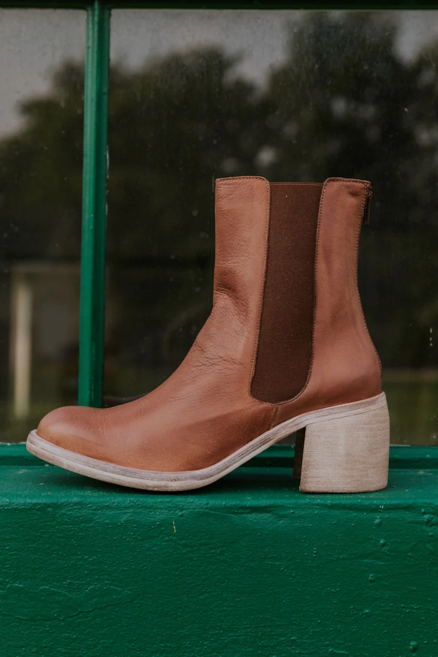 Free People Essential Chelsea Boots - Image 25