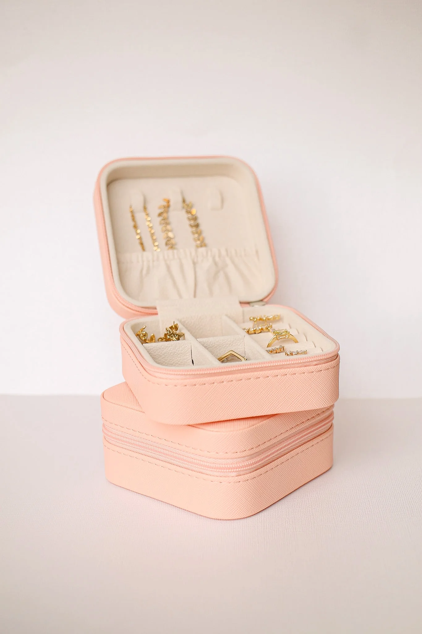 Jewelry Travel Case in Peach - Image 4